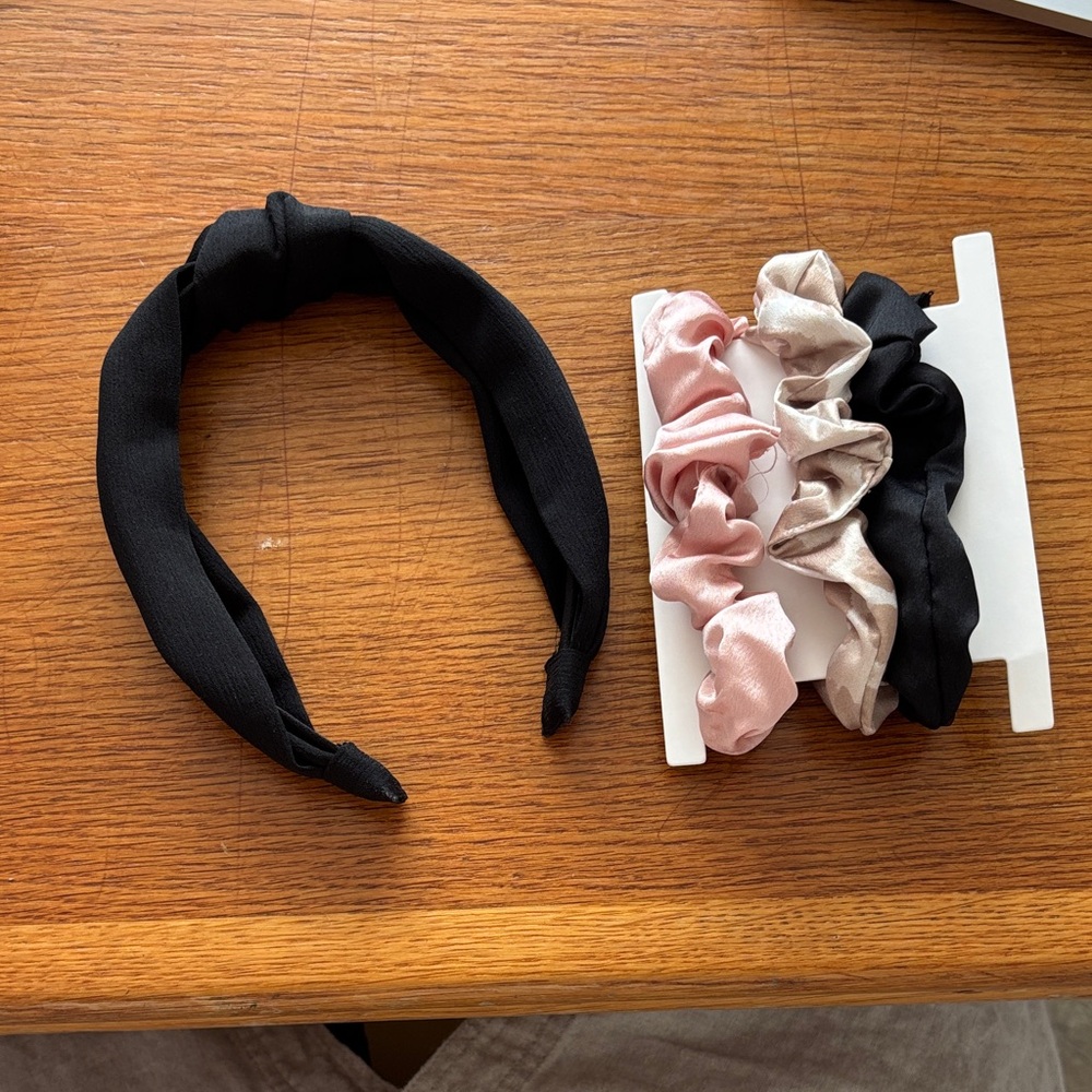 H&M headband scrunchies never used